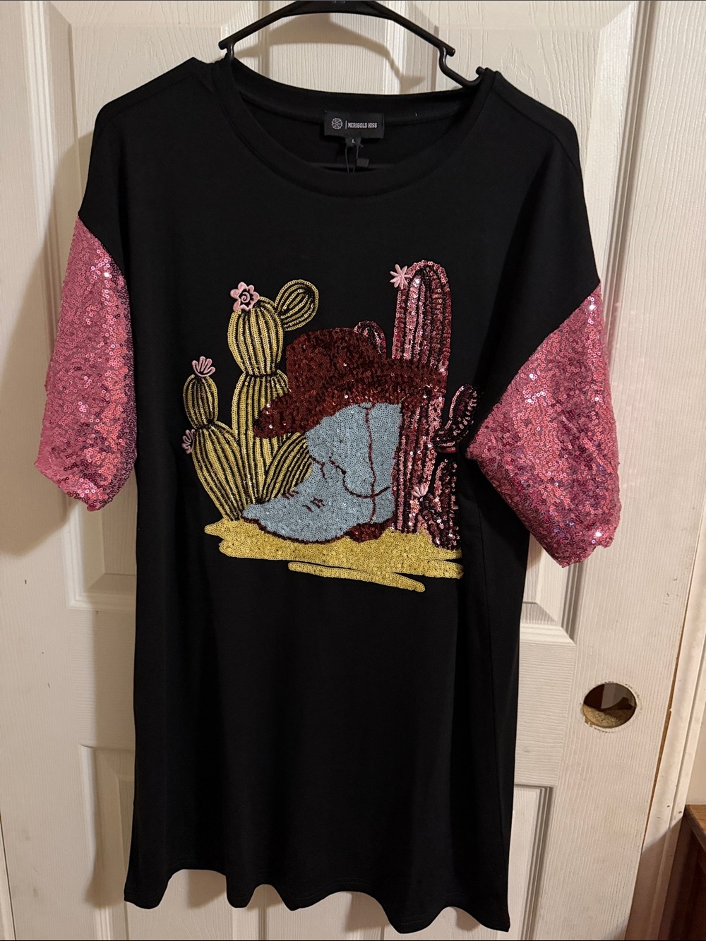 Sequined Sleeve Black Midi Dress with Pink Desert Embroidery
